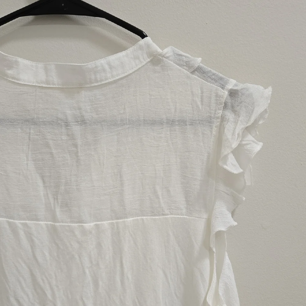 Ember Ruffle Button-Down Blouse - Picture 7 of 12